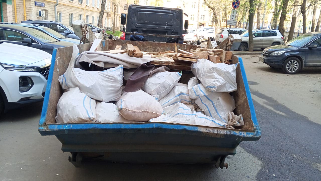 Вывоз мусора из магазина в Устях-Джегуте в октябре